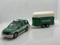 Mercedes ML 350 Polizei + Pferdeanhnger