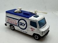1989 Mercedes TV News Truck Sky