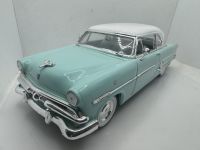 1953 Ford Victoria