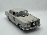 Mercedes 220 SE #128