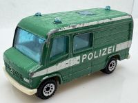 Mercedes Truppentransporter Polizei