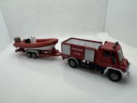 Mercedes Unimog + Schlauchboot Feuerwehr
