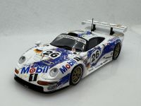 Porsche 911 GT1 #26 Mobile 1
