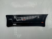 Mercedes 1850 Seitenverkleidung