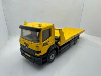 Mercedes Abschleppwagen ADAC