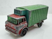 Refrigerator Truck