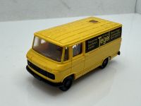 Mercedes-Benz L 406 Tegel Teppich