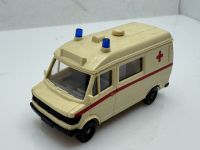 Mercedes 207 D Rettungswagen
