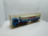 MAN F8 22.321 Pritschensattelzug Fleischmann