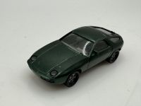 Porsche 928
