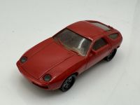 Porsche 928