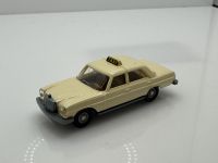 Mercedes 200 Taxi