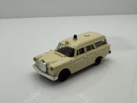 Mercedes-Benz 190 Kombi (W 121) Rettungswagen
