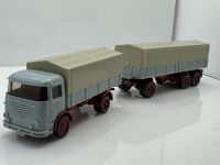 B�ssing LU7 Pritschen-Lkw mit Anh�nger