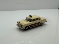 Mercedes-Benz 190c (W110) Taxi Wienerwald