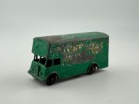 Nr. 46B Pickfords Removal Van