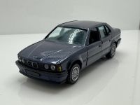 BMW 735i