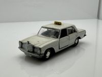 Mercedes 200 Taxi