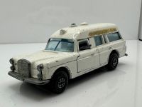 Mercedes-Benz Binz Krankenwagen