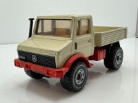 Mercedes Unimog
