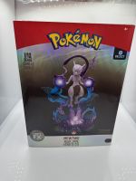 Pokemon Mewtwo mit Licht