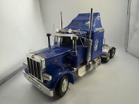 Peterbilt 359 Elektra Beckum on Tour
