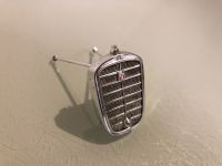 1932 Cadillac Pheaton Grill