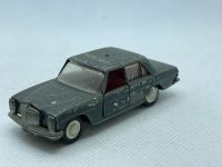 Mercedes 200 Polizei