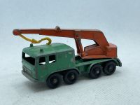 8 Wheel Crane No.30