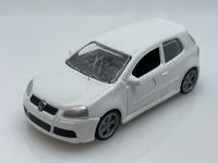 VW Golf 5 R32