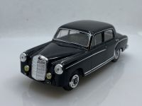 Mercedes 220 S Ponton