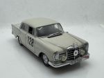 Mercedes 220 SE #128