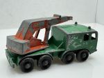 8 Wheel Crane