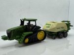 John Deere Kettentraktor + Krone Big Pack