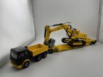 Mercedes Tieflader + Bagger