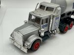 Kenworth CON Sleeper Tanksattelzug Union 76
