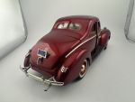 1940 Ford Sedan