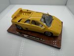 Lamborghini Diablo auf Wurzelholz Platte