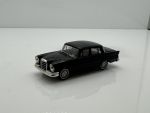 Mercedes-Benz 200 Heckflosse