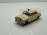 Mercedes-Benz 180 Ponton Polizei