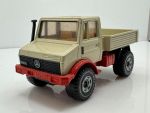 Mercedes Unimog