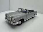 Mercedes 280 SE Cabrio