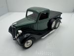 Ford V8 Custom Pick-Up