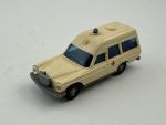 Mercedes 200 Binz Rotes Kreuz