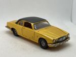 Jaguar XJ12C Gold